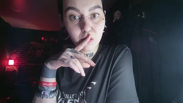 MoorderxDoll online show from 02-15-25, 12:15