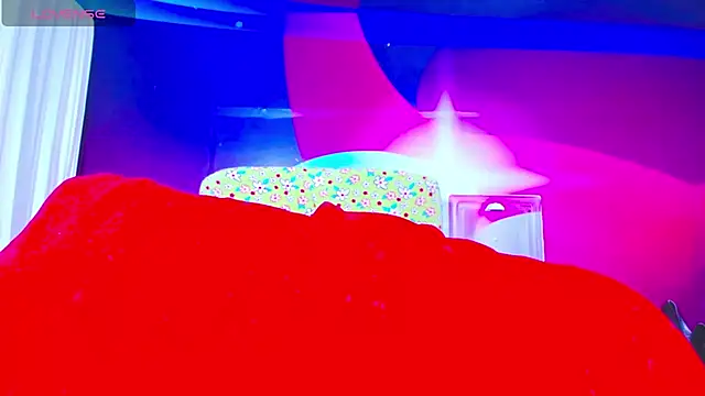 Snapshot of Cristalxxts chatting on 11-26-25, 05:03 Cristalxxts online show from 11-26-25, 05:03