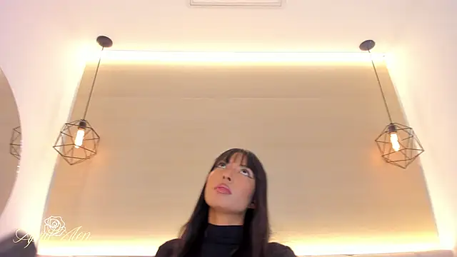 Snapshot of aprilalen chatting on 11-11-25, 06:24 aprilalen online show from 11-11-25, 06:24