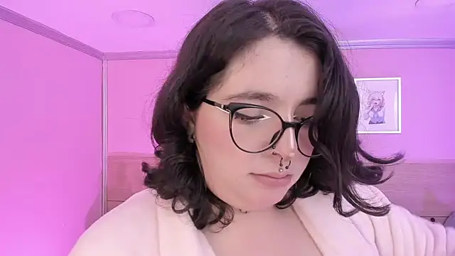 Snapshot of Sachi_Meow chatting on 03-15-25, 02:45 Sachi Meow online show from 03-15-25, 02:45