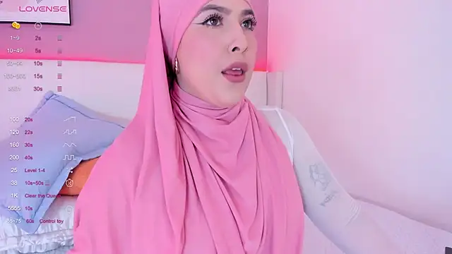 Snapshot of zahida_s chatting on 12-12-24, 07:15 zahida s online show from 12-12-24, 07:15