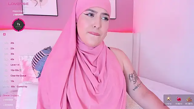 Snapshot of zahida_s chatting on 02-06-25, 07:18 zahida s online show from 02-06-25, 07:18