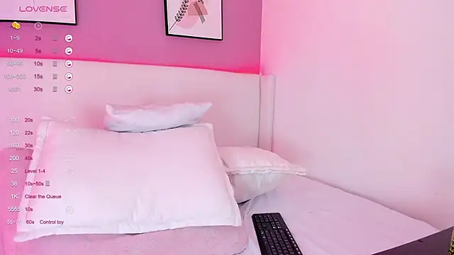 Snapshot of zahida_s chatting on 03-20-25, 10:07 zahida s online show from 03-20-25, 10:07