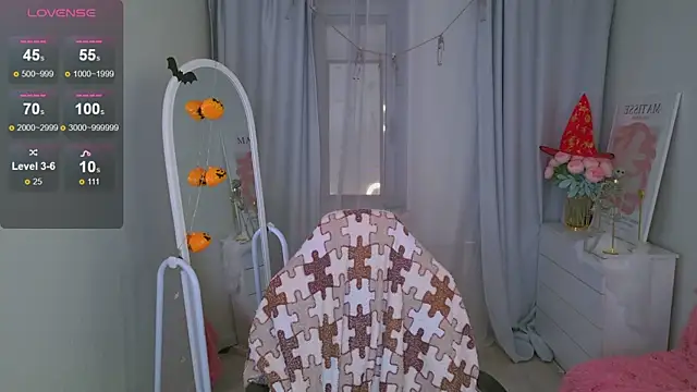 Snapshot of LovelyJessie chatting on 10-30-25, 01:45 LovelyJessie online show from 10-30-25, 01:45