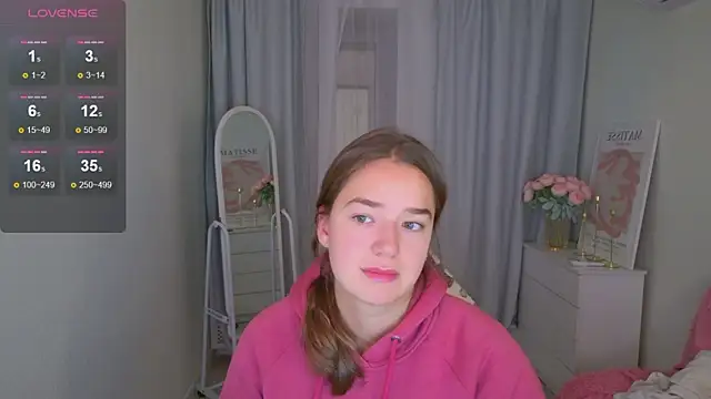 Snapshot of LovelyJessie chatting on 11-21-25, 09:30 LovelyJessie online show from 11-21-25, 09:30