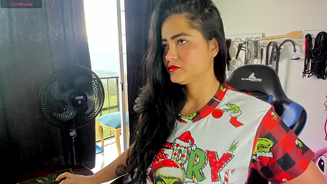 Snapshot of scarlet-kennedy98 chatting on 12-26-24, 09:04 scarlet-kennedy98 online show from 12-26-24, 09:04