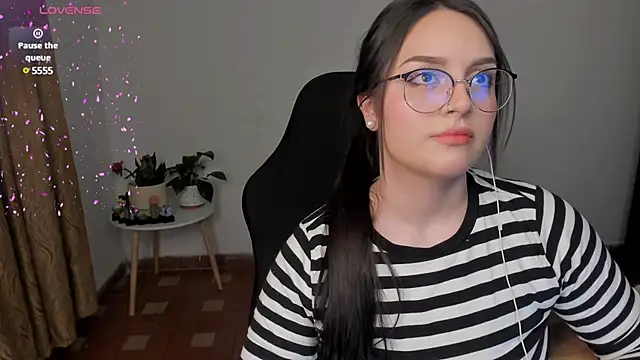 Snapshot of anaveleeez chatting on 01-14-25, 01:47 anaveleeez online show from 01-14-25, 01:47