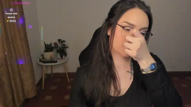 Snapshot of anaveleeez chatting on 03-06-25, 12:10 anaveleeez online show from 03-06-25, 12:10