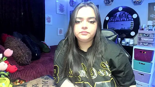 Luise Meyrink online show from 04-15-26, 02:40