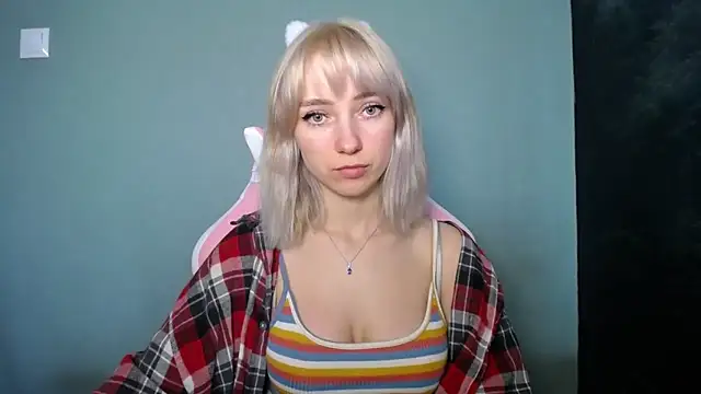 LuciaYoung online show from 03-24-26, 01:27