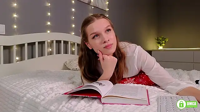 CutieBeauty online show from 01-13-25, 04:08