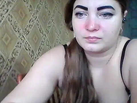 Elizabeth Meow online show from 11-11-25, 06:24