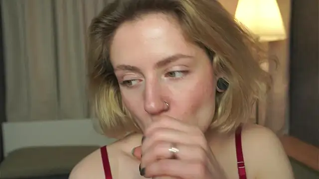 PixieMeow  online show from 12-20-24, 04:04