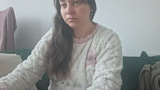 Cyndee Winter online show from 10-15-25, 07:52