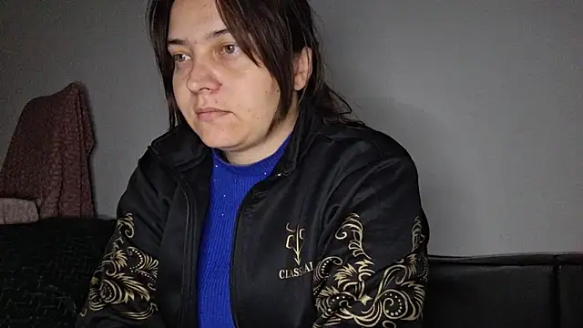 Cyndee Winter online show from 10-17-25, 05:04