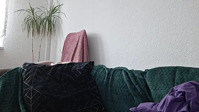 Cyndee Winter online show from 11-15-25, 10:56