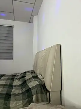 Melanyeee online show from 03-10-26, 02:05