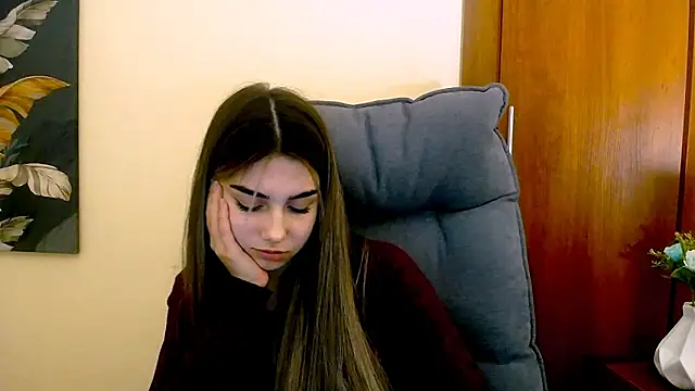 Lili magic online show from 01-31-25, 04:06