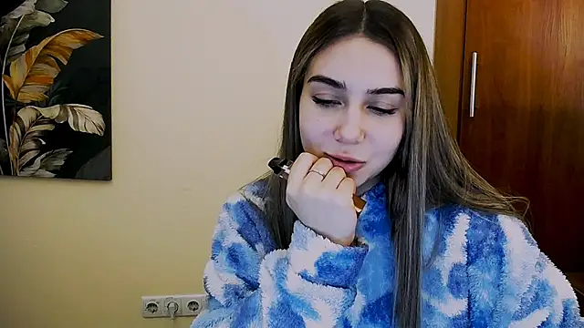 Lili magic online show from 02-26-25, 03:52