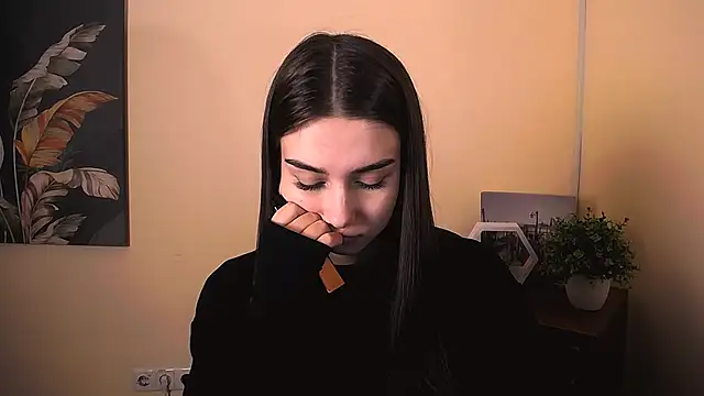 Lili magic online show from 10-16-25, 07:09