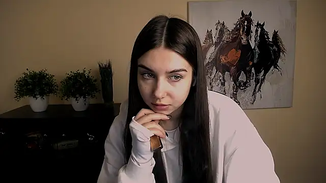 Lili magic online show from 11-19-25, 08:36