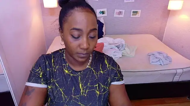 kiara evanss online show from 04-30-26, 01:23