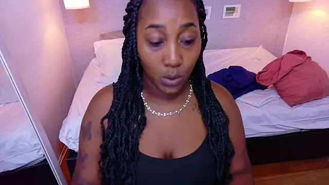 kiara evanss online show from 06-19-26, 03:44