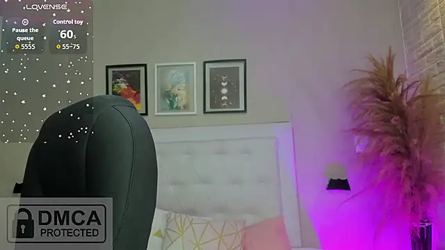 emma  smith1 online show from 04-10-26, 10:42