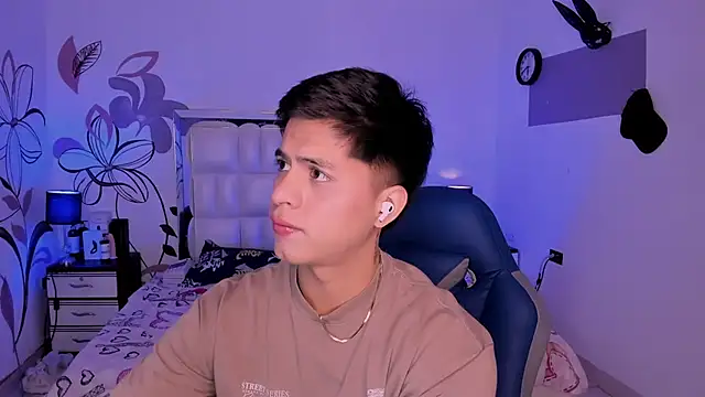 Niicky1  online show from 12-12-24, 09:26