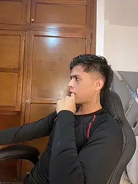 Niicky1  online show from 03-06-25, 04:49