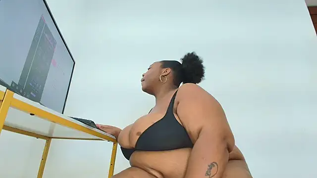 Breisy bigboobs online show from 11-24-25, 07:24