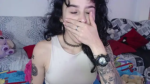 kitty22  online show from 01-08-25, 01:41