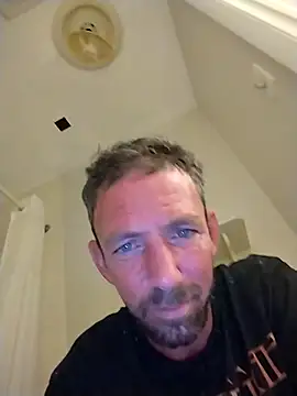 Treemandude online show from 11-23-25, 11:04