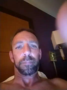 Treemandude online show from 11-25-25, 05:02