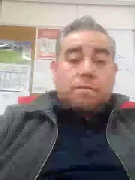 Snapshot of Manolete007x chatting on 11-04-25, 10:31 Manolete007x online show from 11-04-25, 10:31