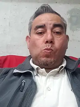 Snapshot of Manolete007x chatting on 01-15-26, 11:19 Manolete007x online show from 01-15-26, 11:19