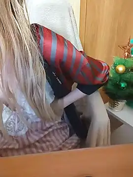 Elza kom online show from 12-27-24, 08:45