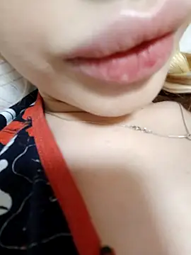 Elza kom online show from 02-14-25, 01:18