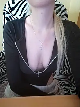 Elza kom online show from 03-15-25, 08:58