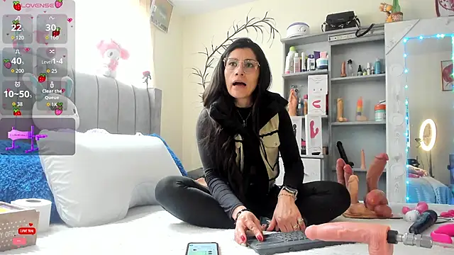 Snapshot of Rapunzeell_ chatting on 02-05-26, 07:40 Rapunzeell online show from 02-05-26, 07:40