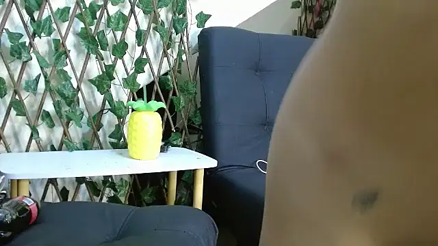 lady scarlettt online show from 03-05-25, 06:23