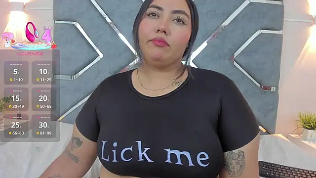 LucciaPorter online show from 10-09-25, 10:19