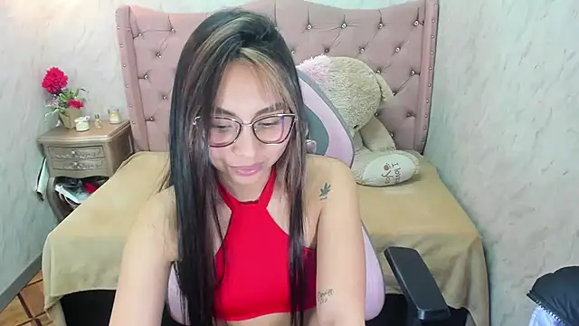 Snapshot of XSmaggiiee chatting on 01-18-25, 06:03 XSmaggiiee online show from 01-18-25, 06:03