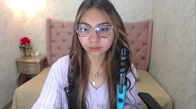 Snapshot of XSmaggiiee chatting on 03-10-25, 05:22 XSmaggiiee online show from 03-10-25, 05:22