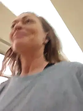 Snapshot of Erotic_and_Exotic chatting on 02-26-25, 06:21 Erotic and Exotic online show from 02-26-25, 06:21