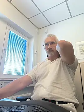 tom-swede online show from 07-21-26, 10:28