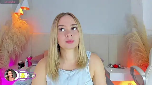 Snapshot of sofia_pamela chatting on 02-10-26, 07:07 sofia pamela online show from 02-10-26, 07:07