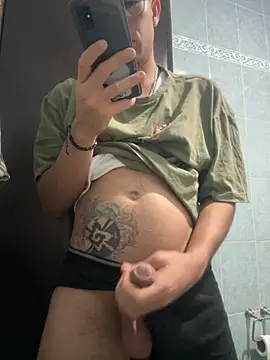 Magicerosxx69 online show from 11-03-25, 07:53