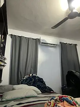 Magicerosxx69 online show from 03-07-26, 05:37