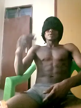 Snapshot of Samir4123 chatting on 11-18-25, 03:23 Samir4123 online show from 11-18-25, 03:23